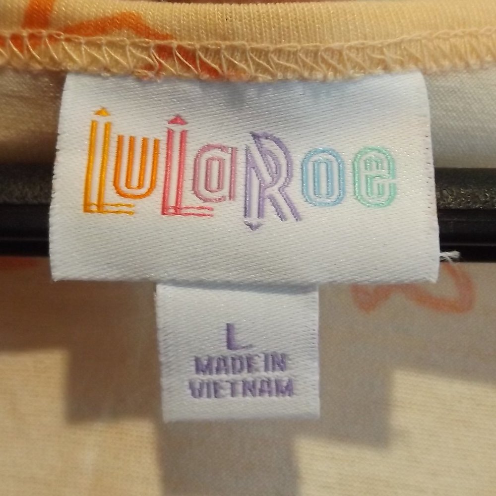 LULAROE TOP - Picture 2 of 5